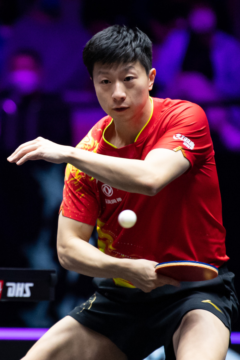 对年轻球员 对年轻球员