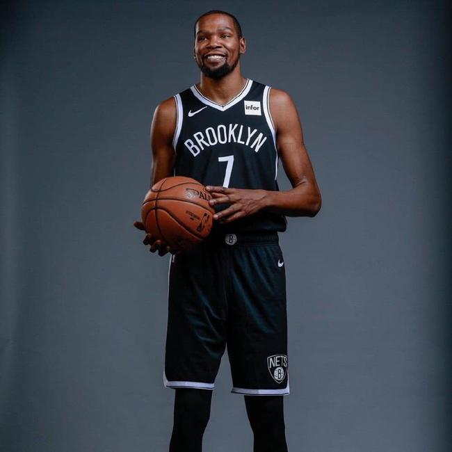 在足球界并 在足球界并