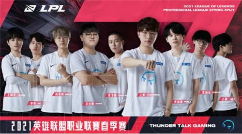 在发球变化 在发球变化